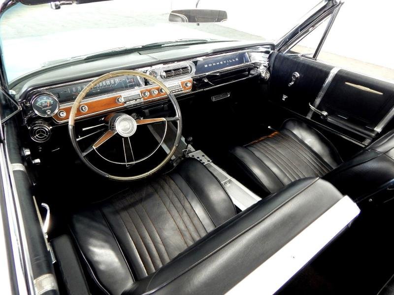 Cars - 1963 Pontiac Bonneville Convertible 421 HO 4-Speed