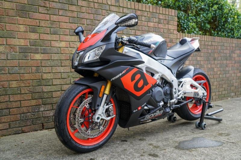 Motorcycles 2017 Aprilia RSV4 RR 5K MILES