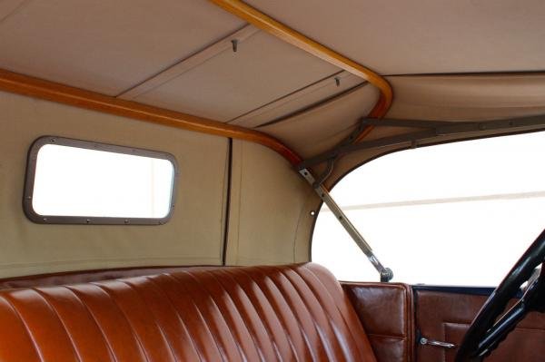 1931 Ford Model A Convertible Deluxe Roadster